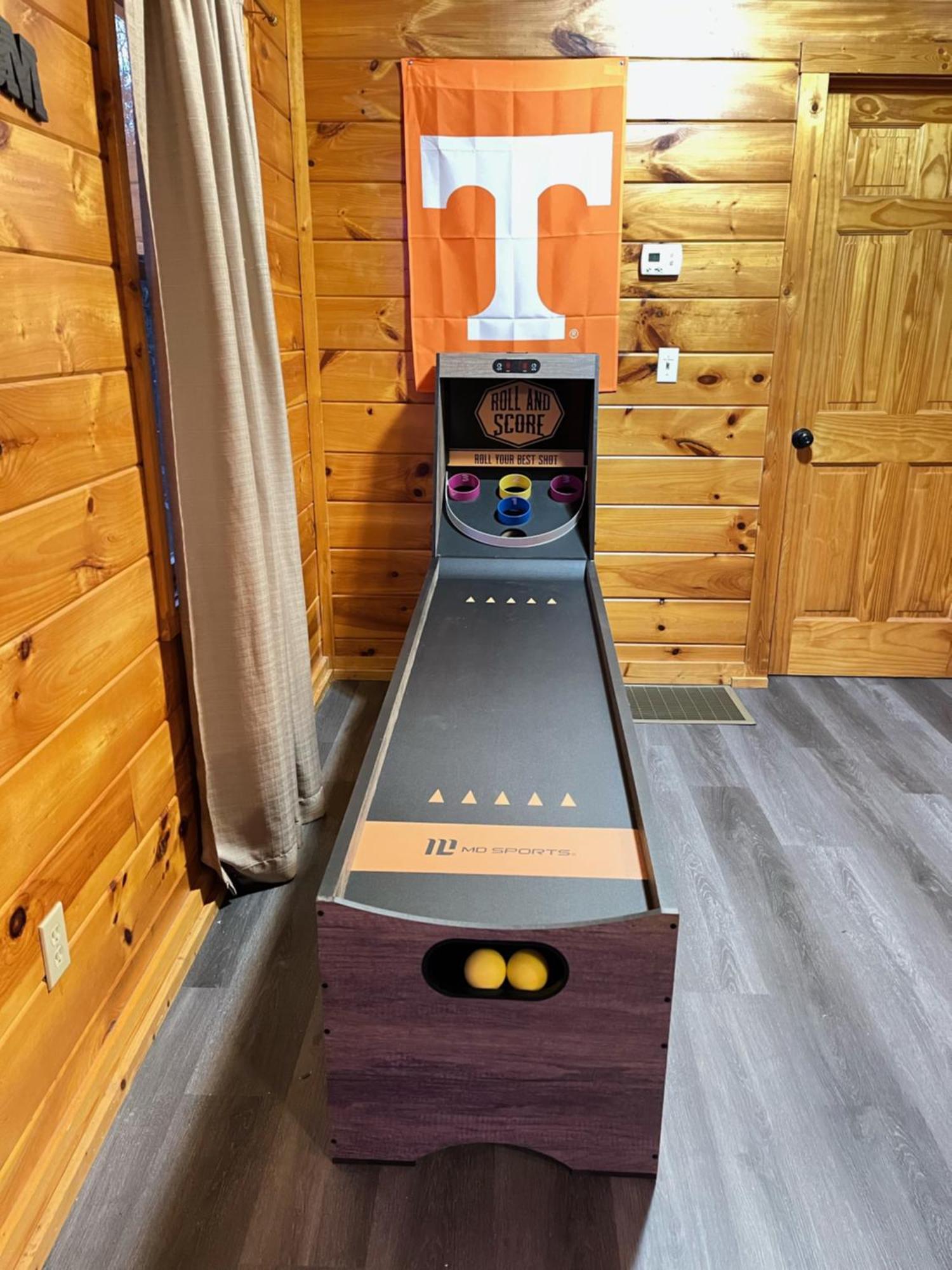 Smokey Mountain Retreat, Hot Tub, Game Room, Sleeps 8! Гатлінбург Екстер'єр фото